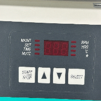 New Brunswick Innova 2100 Platform Shaker image 3